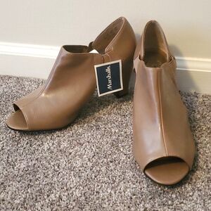 Simy Comfort Light Brown Size 7.5 Heel Shoe